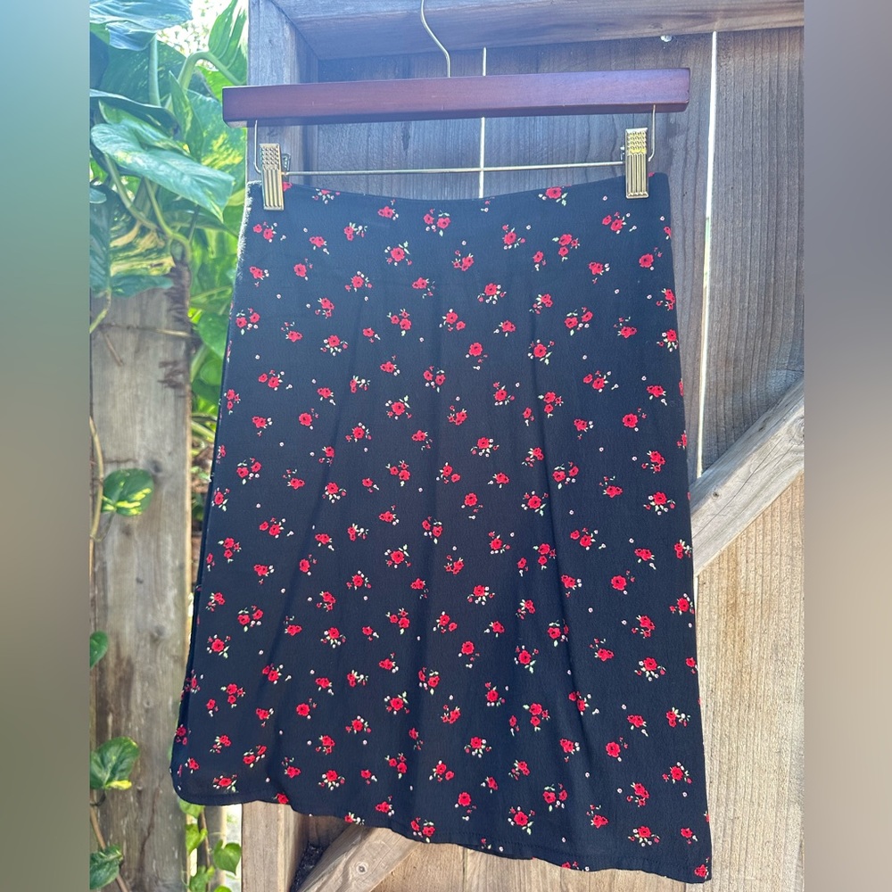 Brandy Melville skirt